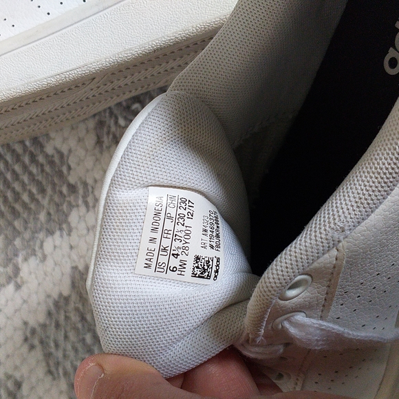 Adidas Cloudfoam Advantage Shoes - Picture 6 of 9